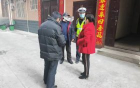 老人街頭迷路 漢臺公安交警暖心相助縮略圖